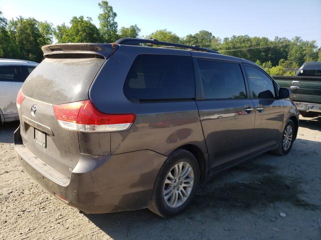 Photo 3 VIN: 5TDYK3DC8CS218403 - TOYOTA SIENNA XLE 