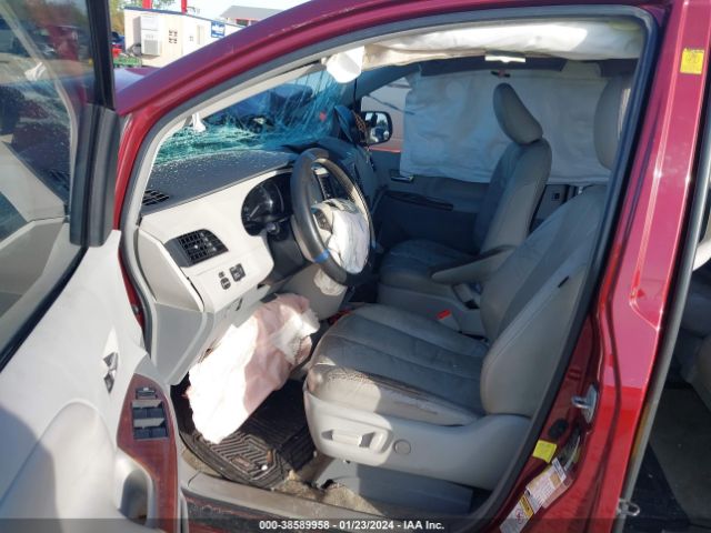 Photo 4 VIN: 5TDYK3DC8CS218899 - TOYOTA SIENNA 