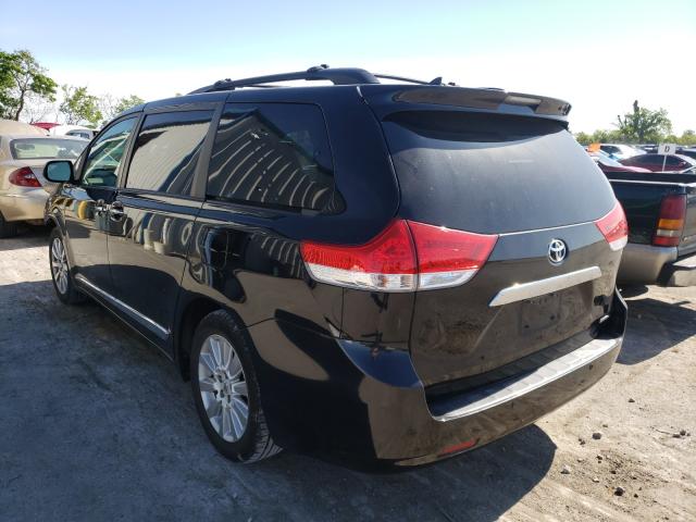 Photo 2 VIN: 5TDYK3DC8CS243916 - TOYOTA SIENNA XLE 