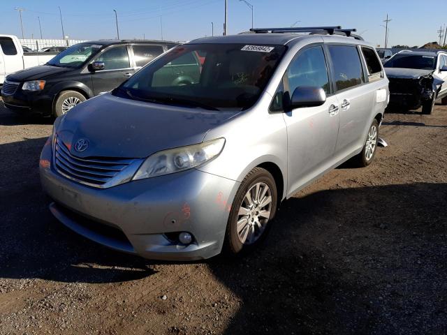 Photo 1 VIN: 5TDYK3DC8CS245696 - TOYOTA SIENNA XLE 