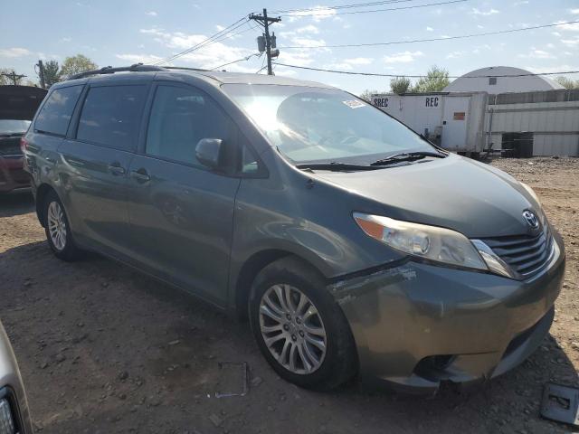 Photo 3 VIN: 5TDYK3DC8CS247867 - TOYOTA SIENNA XLE 