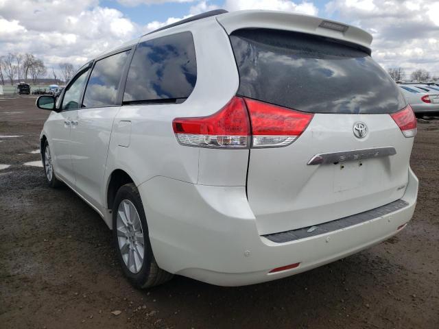 Photo 2 VIN: 5TDYK3DC8CS265737 - TOYOTA SIENNA XLE 