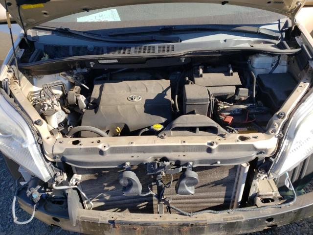 Photo 6 VIN: 5TDYK3DC8CS266628 - TOYOTA SIENNA XLE 