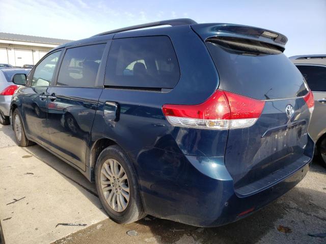 Photo 2 VIN: 5TDYK3DC8CS272865 - TOYOTA SIENNA XLE 