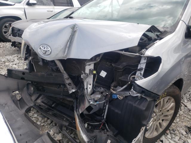 Photo 8 VIN: 5TDYK3DC8CS275331 - TOYOTA SIENNA XLE 