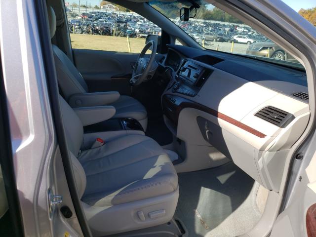 Photo 4 VIN: 5TDYK3DC8DS291000 - TOYOTA SIENNA XLE 