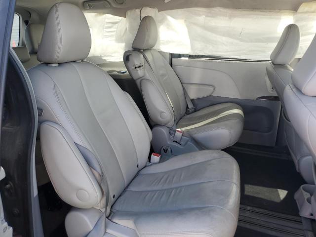 Photo 10 VIN: 5TDYK3DC8DS297542 - TOYOTA SIENNA XLE 