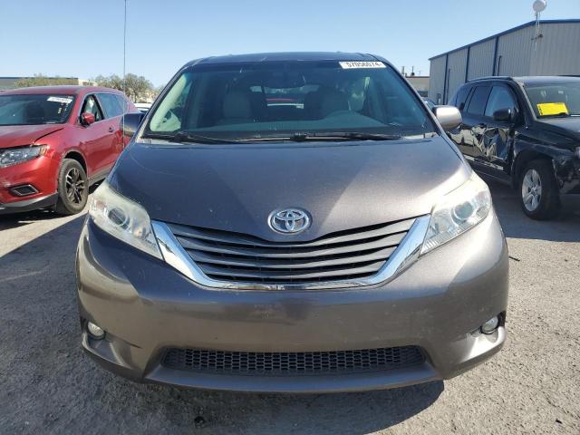 Photo 4 VIN: 5TDYK3DC8DS297542 - TOYOTA SIENNA XLE 