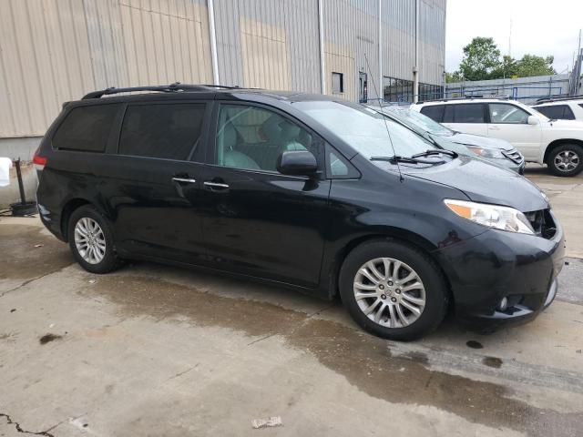 Photo 3 VIN: 5TDYK3DC8DS298674 - TOYOTA SIENNA XLE 