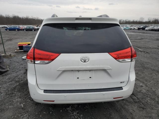 Photo 5 VIN: 5TDYK3DC8DS299095 - TOYOTA SIENNA XLE 