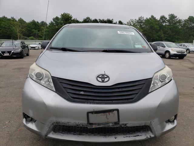 Photo 4 VIN: 5TDYK3DC8DS317756 - TOYOTA SIENNA XLE 