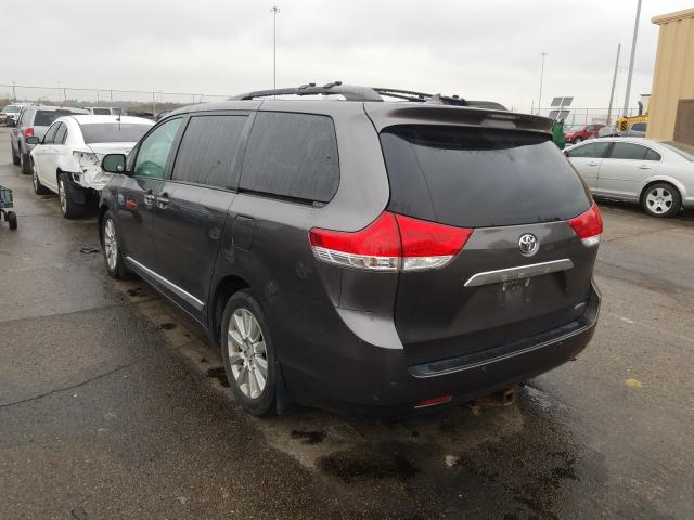 Photo 2 VIN: 5TDYK3DC8DS375656 - TOYOTA SIENNA XLE 