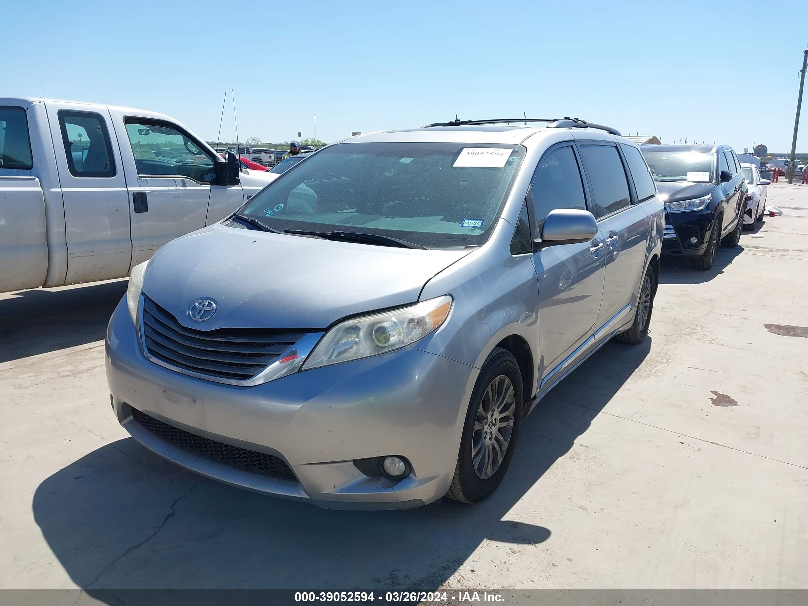 Photo 1 VIN: 5TDYK3DC8ES412934 - TOYOTA SIENNA 