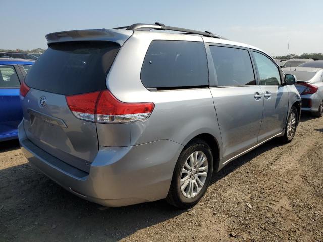 Photo 2 VIN: 5TDYK3DC8ES431239 - TOYOTA SIENNA XLE 