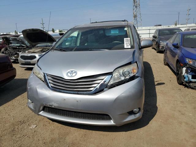 Photo 4 VIN: 5TDYK3DC8ES431239 - TOYOTA SIENNA XLE 