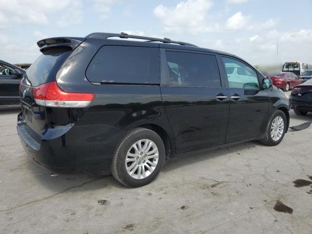 Photo 2 VIN: 5TDYK3DC8ES433072 - TOYOTA SIENNA XLE 