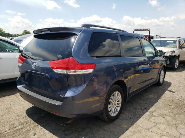 Photo 3 VIN: 5TDYK3DC8ES448767 - TOYOTA SIENNA XLE 