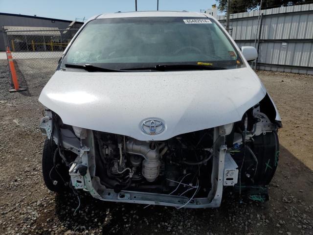 Photo 4 VIN: 5TDYK3DC8ES459445 - TOYOTA SIENNA XLE 