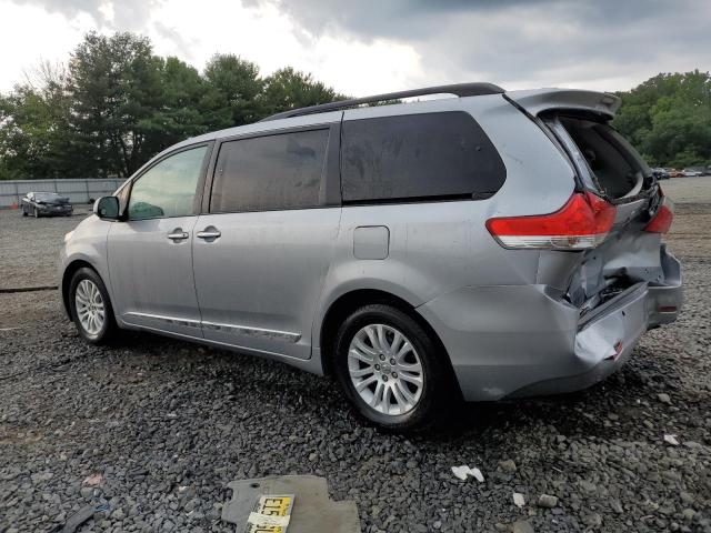 Photo 1 VIN: 5TDYK3DC8ES460000 - TOYOTA SIENNA XLE 