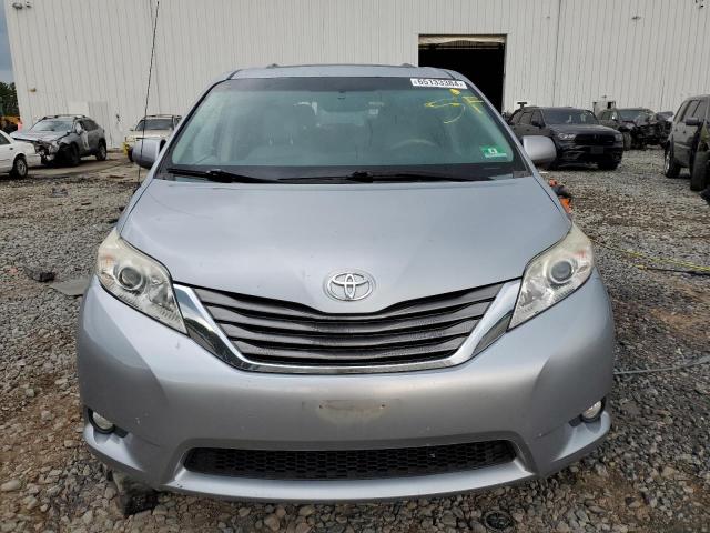 Photo 4 VIN: 5TDYK3DC8ES460000 - TOYOTA SIENNA XLE 