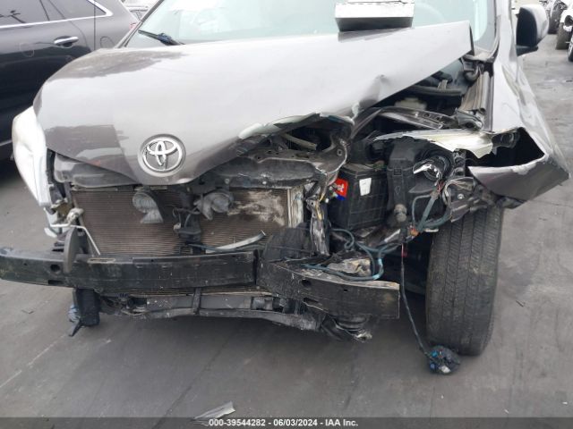 Photo 5 VIN: 5TDYK3DC8ES464497 - TOYOTA SIENNA 