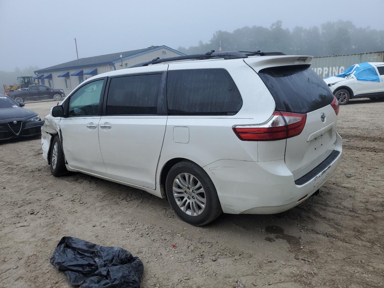 Photo 1 VIN: 5TDYK3DC8FS544254 - TOYOTA SIENNA 