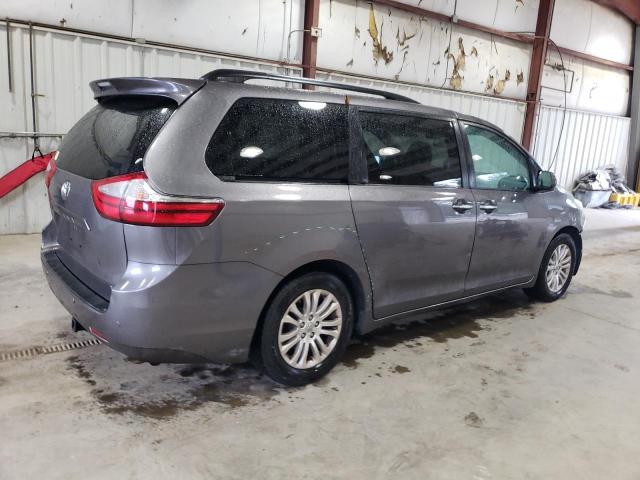 Photo 2 VIN: 5TDYK3DC8FS551253 - TOYOTA SIENNA XLE 