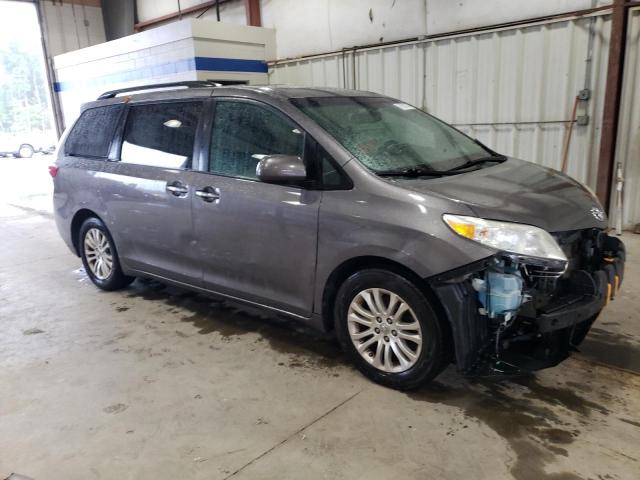 Photo 3 VIN: 5TDYK3DC8FS551253 - TOYOTA SIENNA XLE 