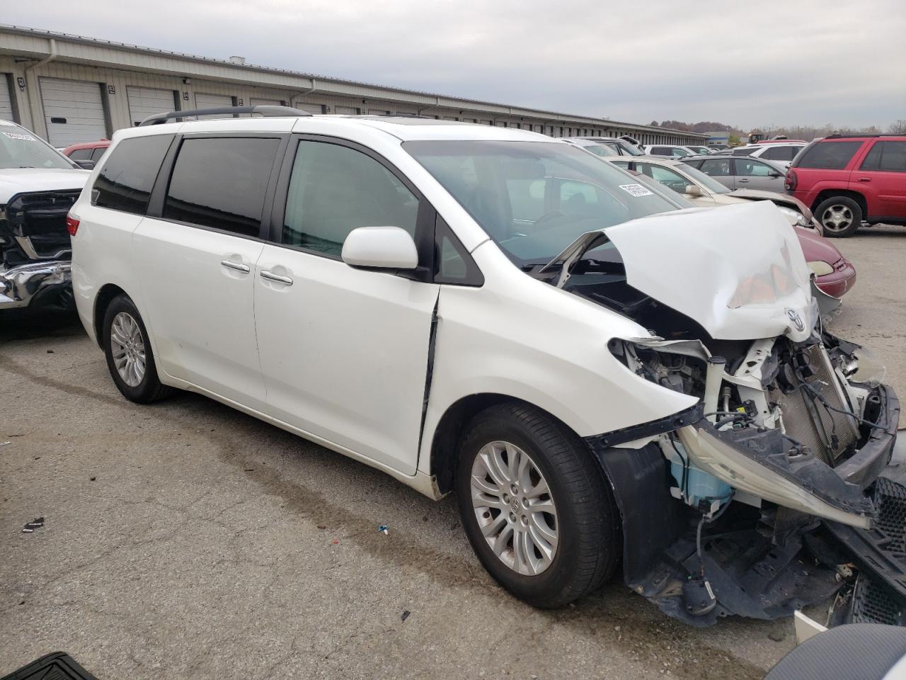 Photo 3 VIN: 5TDYK3DC8FS567937 - TOYOTA SIENNA 