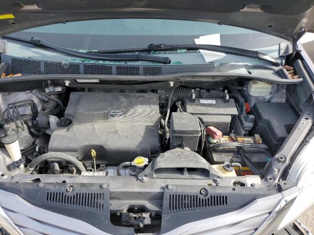 Photo 11 VIN: 5TDYK3DC8FS570319 - TOYOTA SIENNA XLE 