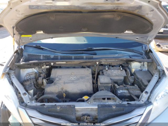 Photo 9 VIN: 5TDYK3DC8FS571034 - TOYOTA SIENNA 