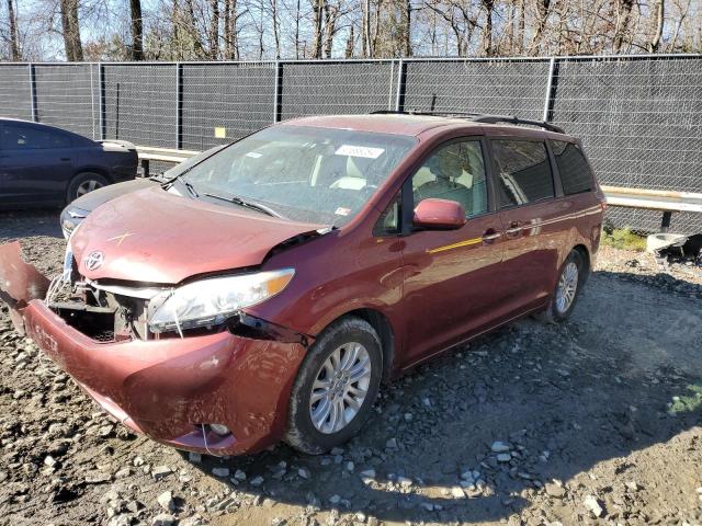 Photo 0 VIN: 5TDYK3DC8FS594989 - TOYOTA SIENNA XLE 