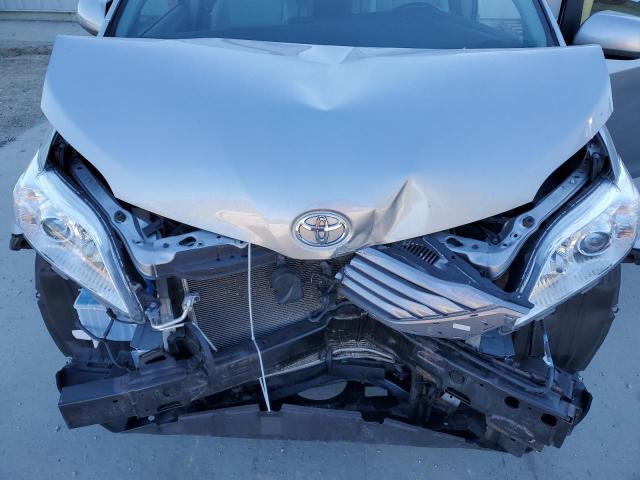 Photo 11 VIN: 5TDYK3DC8FS637811 - TOYOTA SIENNA XLE 