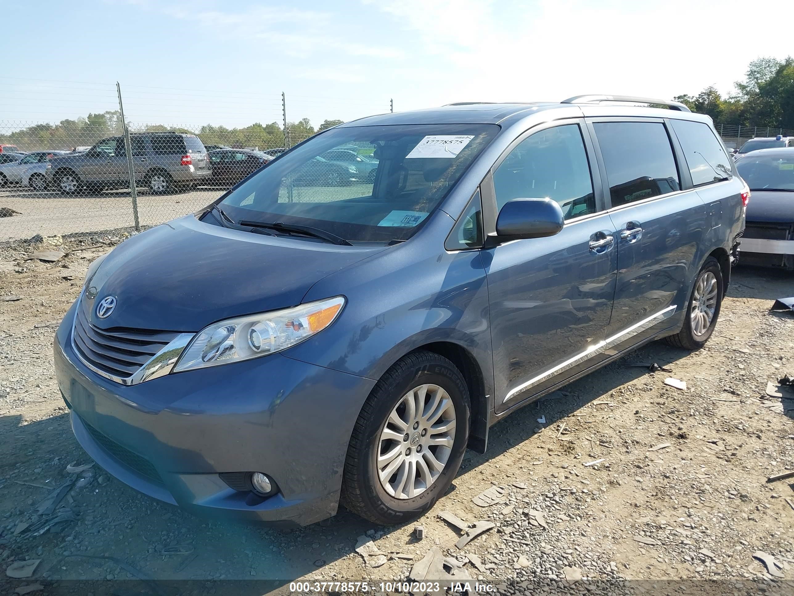 Photo 1 VIN: 5TDYK3DC8FS675524 - TOYOTA SIENNA 