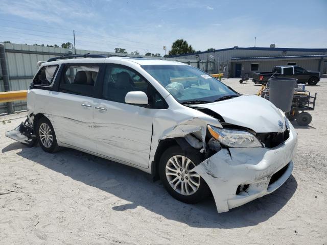 Photo 3 VIN: 5TDYK3DC8FS675992 - TOYOTA SIENNA XLE 