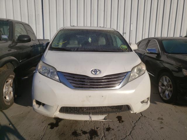 Photo 8 VIN: 5TDYK3DC8FS683462 - TOYOTA SIENNA XLE 