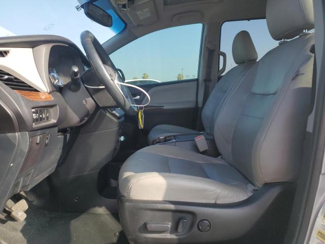 Photo 6 VIN: 5TDYK3DC8GS741488 - TOYOTA SIENNA XLE 