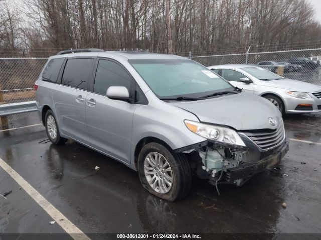 Photo 0 VIN: 5TDYK3DC8GS746836 - TOYOTA SIENNA 