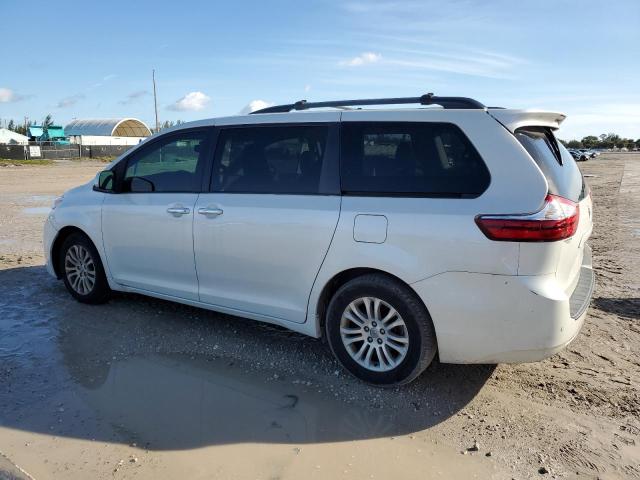 Photo 1 VIN: 5TDYK3DC8GS758713 - TOYOTA SIENNA XLE 