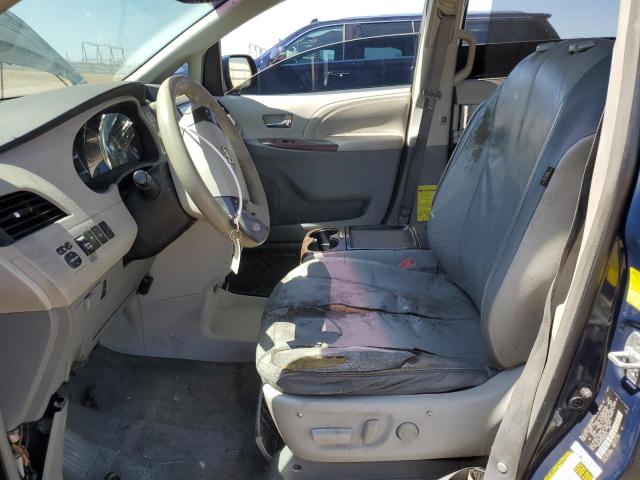 Photo 6 VIN: 5TDYK3DC9BS004258 - TOYOTA SIENNA XLE 