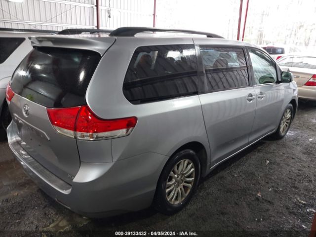 Photo 3 VIN: 5TDYK3DC9BS015891 - TOYOTA SIENNA 