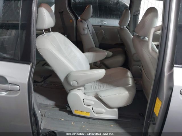 Photo 7 VIN: 5TDYK3DC9BS015891 - TOYOTA SIENNA 