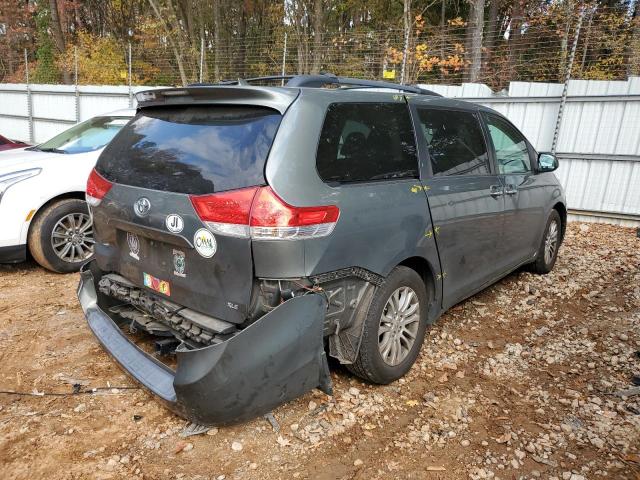 Photo 3 VIN: 5TDYK3DC9BS045943 - TOYOTA SIENNA XLE 