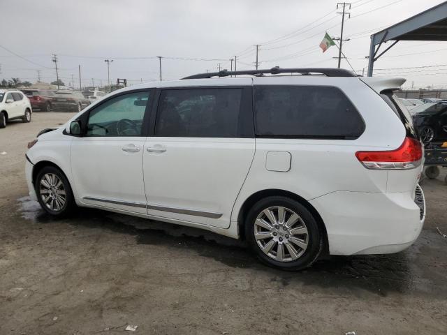 Photo 1 VIN: 5TDYK3DC9BS084628 - TOYOTA SIENNA XLE 