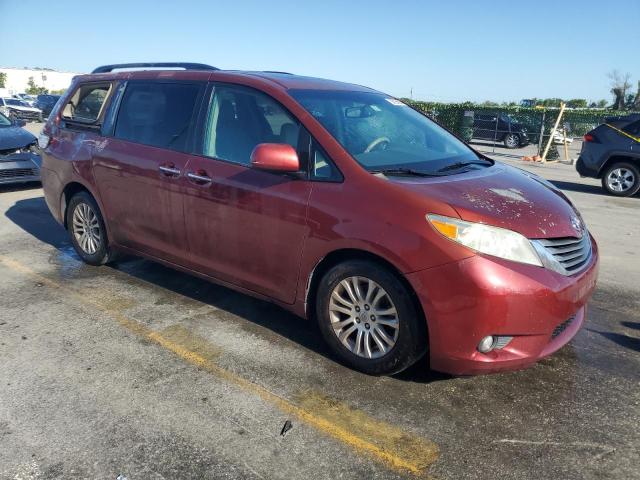 Photo 3 VIN: 5TDYK3DC9BS101377 - TOYOTA SIENNA XLE 