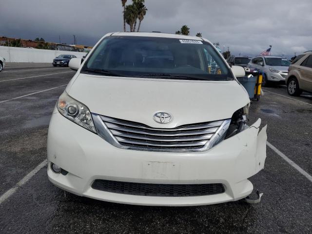 Photo 4 VIN: 5TDYK3DC9BS105560 - TOYOTA SIENNA XLE 