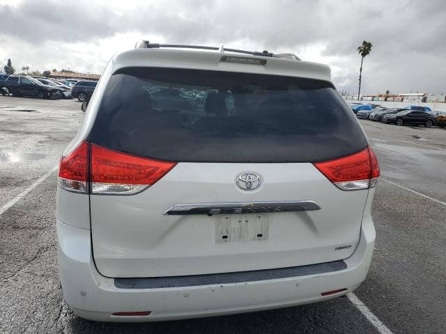 Photo 5 VIN: 5TDYK3DC9BS105560 - TOYOTA SIENNA XLE 