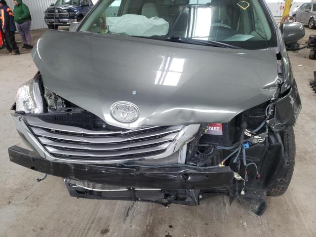 Photo 8 VIN: 5TDYK3DC9BS154807 - TOYOTA SIENNA XLE 