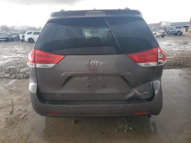 Photo 5 VIN: 5TDYK3DC9BS157531 - TOYOTA SIENNA XLE 