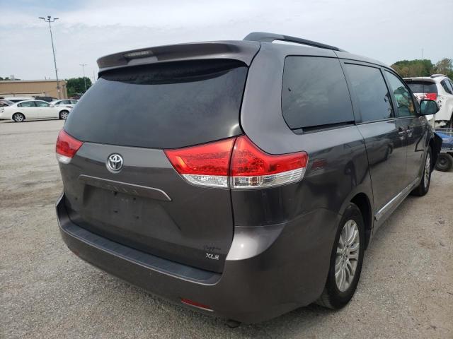 Photo 3 VIN: 5TDYK3DC9BS158341 - TOYOTA SIENNA XLE 